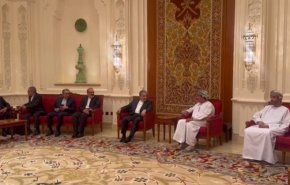 مفاوضات مسقط.. وزير خارجية إيران يصل سلطنة عمان
