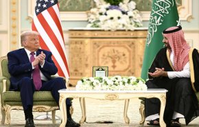 ترامب يقرر رفع العقوبات عن سوريا 