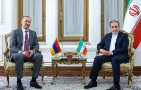 عراقجي يستقبل امين مجلس الامن القومي الارميني