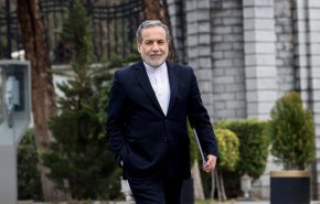 دیدار عراقچی با نخست وزیر واتیکان