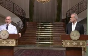 بزشكيان: الحدود الإيرانية الباكستانية يجب أن تكون خالية من الإرهاب