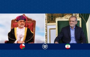 سلطان عمان يؤكد على تعزيز العلاقات مع إيران