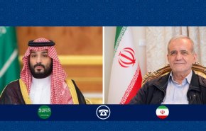 بزشكيان يؤكد على تطوير العلاقات الأخوية بين إيران والسعودية