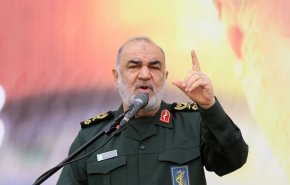 اللواء سلامي: القوات البحرية للحرس الثوري في ذروة الاستعداد القتالي