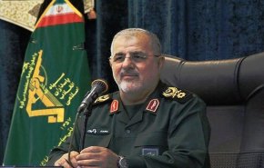 قائد الثورة يعين اللواء باكبور قائدا عاما لحرس الثورة الاسلامية