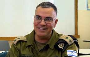 زبان بدن سخنگوی ارتش اسرائیل وقتی که با دستانی لرزان از انتقام ایران می گوید