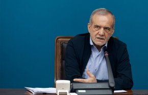 الرئيس الإيراني: التضامن الوطني سيمكننا من تجاوز التحديات الحالية