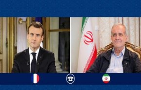 بزشكيان لماكرون: أمريكا ستلقى الرد المناسب على عدوانها ضد إيران