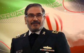 'رسالة صمود' .. حضور علني لــ'شمخاني' في تشييع شهداء 'الاقتدار الوطني'

