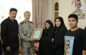 فرمانده ارتش: با تمام توان در مقابل هر متجاوز بدخواهی از تمامیت میهن اسلامی دفاع می‌کنیم