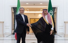 عراقجي يلتقي نظيره السعودي في جدة 
