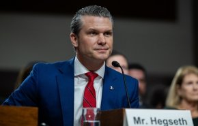 وزير الدفاع الأمريكي يقيل مستشارًا بارزًا بعد تسريب وثائق حساسة