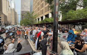 قنصلية الاحتلال في شيكاغو تشهد احتجاجات رافضة لتجويع غزة