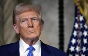 ترامب: بوتين وزيلينسكي يريدان لقائي