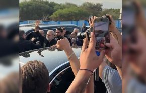 بالفيديو.. حشود شعبیة فی محیط مطار بیروت لاستقبال لاريجاني