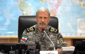 اللواء حاتمي يؤكد استعداد الجيش للرد على أي اعتداء