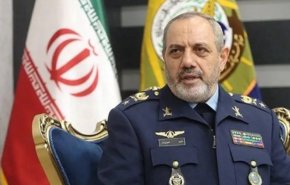 وزير الدفاع الايراني: اختبرنا جيلا جديدا من الصواريخ 