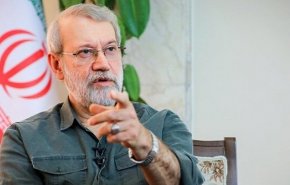 لاريجاني يكشف عما طلبه قائد الثورة منه واتصاله بسماحته أيام الحرب