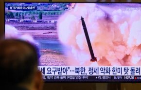 كوريا الشمالية تختبر صواريخ متطورة مضادة للطائرات +صور
