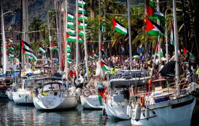 سفينة يونانية تنضم للأسطول المتجه إلى غزة الاثنين