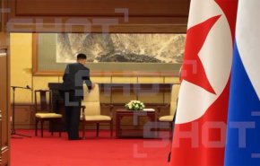 فيديو..حرس زعيم كوريا الشمالية يزيل كل أثر له في بكين 