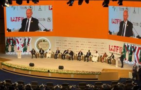 الرئيس التونسي: أفريقيا بحاجة لمقاربة جديدة في مواجهة الاستعمار الجديد
