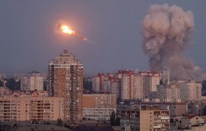 مقر رئاسة وزراء أوكرانيا يتعرض لأضرار مباشرة جراء هجوم روسي + فيديو