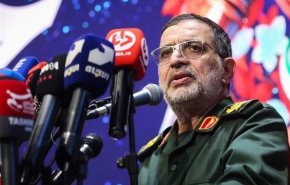 نائيني: العدو يسعى الى قلب معادلة النصر والهزيمة في ساحة المواجهة