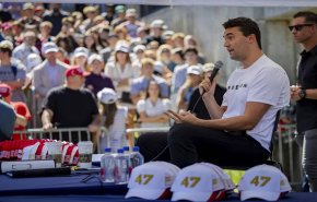 السلطات الأمريكية تكشف تفاصيل جديدة عن قاتل الناشط تشارلي كيرك