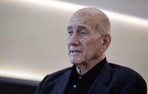 أولمرت: نتنياهو لا يمثل 'اسرائيل' وأأسف لرحيل ابن خليل الحيّة