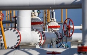  اتحادیه اروپا در حال بررسی اعمال محدودیت بر صادرات نفت روسیه است
