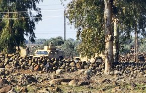 قوة عسكرية للاحتلال تتوغل لريف درعا وتنصب حاجزا لتفتيش المارة