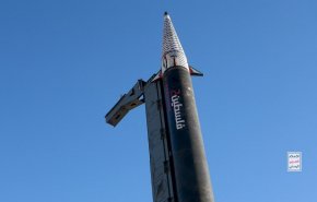 القوات المسلحة اليمنية تستهدف يافا المحتلة بصاروخ انشطاري 