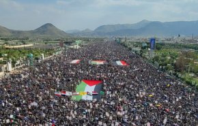 مسيرات صنعاء وشعار 'مع غزة.. يمن الإيمان في جهاد وثبات واستنفار'