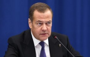 مدودف: فرانسه رئیس‌جمهور ندارد!