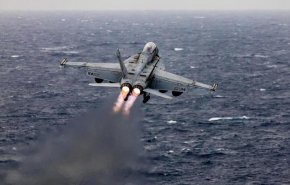 الجيش الأمريكي: سقوط طائرة 'إف-18' ومروحية 'سي هوك' في بحر الصين الجنوبي
