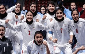 دورة الألعاب الآسيوية للشباب؛ تتويج فتيات ايران ببطولة كرة الصالات