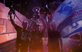 الاحتلال على صفيح ساخن.. فضيحة تضرب أكبر نقابة عمالية 