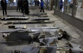 إيران تعرض حطام مسيرات الكيان الصهيوني 