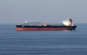 ادعای فرماندهی مرکزی آمریکا درباره توقیف نفتکش متخلف در تنگه هرمز