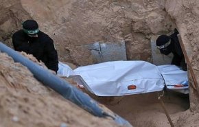 القسام وسرايا القدس تسلمان جثة أسير إسرائيلي + فيديو