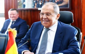 'بوتين' يكذّب مزاعم تعرض 'لافروف' للتهميش