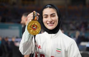 غلشاد نجاد تحرز أول ذهبية عالمية في تاريخ الكاراتيه الإيراني للسيدات