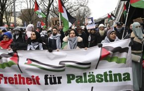 الشرطة الألمانية تعتقل متظاهرين ضد تصدير الأسلحة للاحتلال 