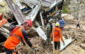 سیل در اندونزی؛ ۹۱۴ نفر کشته و ۳۸۹ تن مفقود شدند
