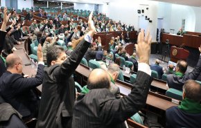 الجزائر تقر قانوناً تاريخياً يجرم الاستعمار الفرنسي