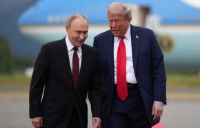 ترامب يهاتف بوتين قبل استقبال زيلينسكي