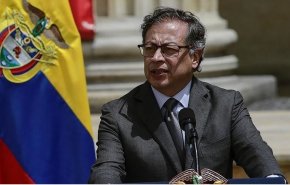 رئيس كولومبيا يشبه ترامب بهتلر ونتنياهو