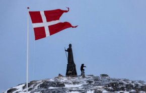 رئيس حكومة غرينلاند: الجزيرة ليست للبيع