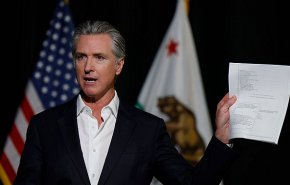 حاكم كاليفورنيا للأوروبيين: 